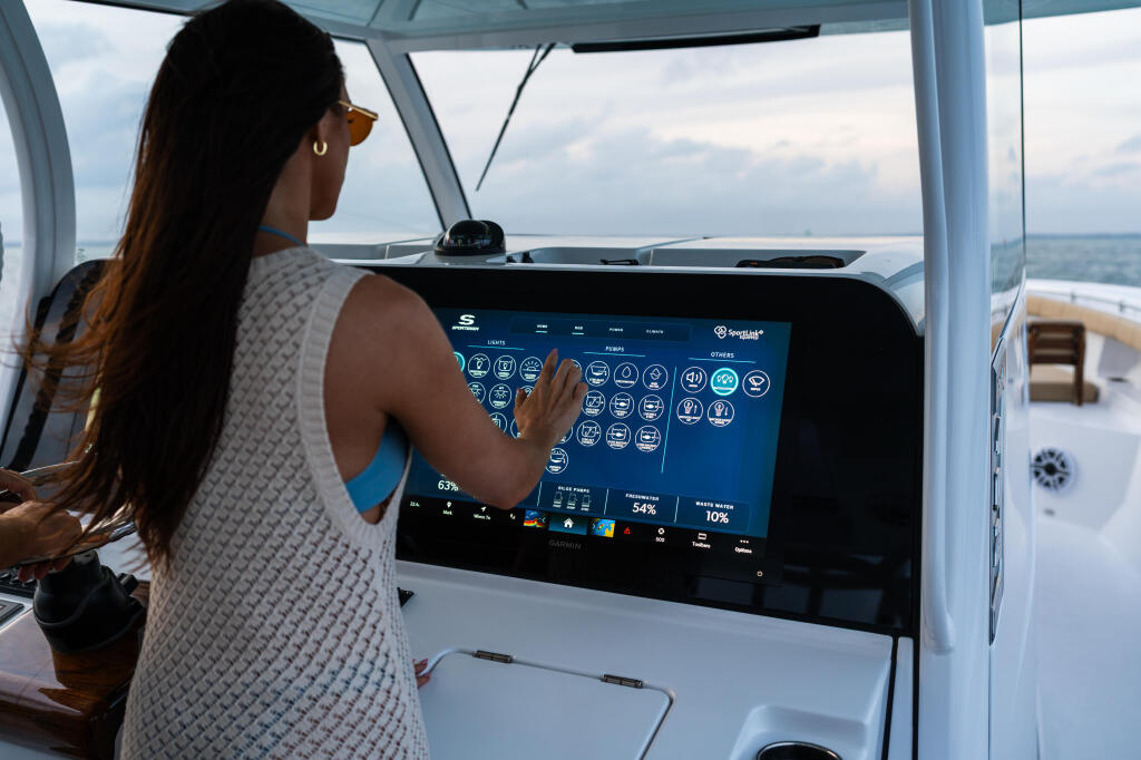 Detail image of SeaStar Interact DCM Digital Switching System