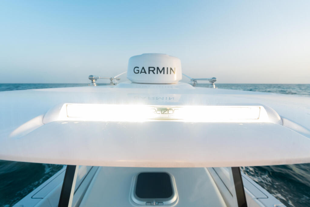 Detail image of Front Lumitec 18” Razor Spot Light Bar