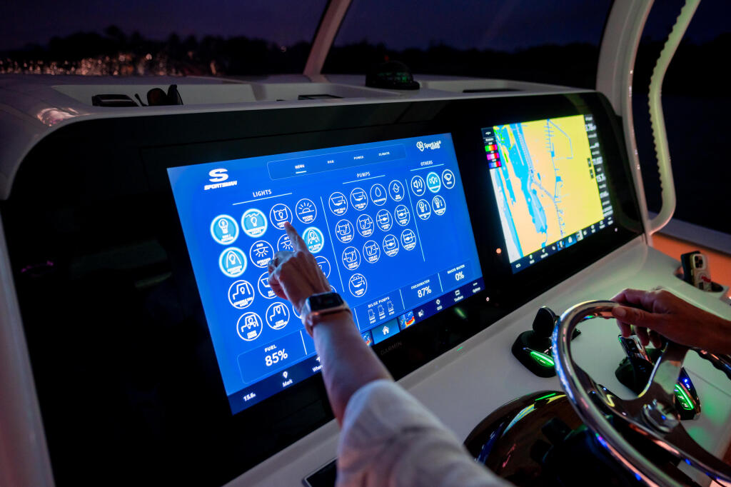 Detail image of SeaStar Interact DCM Digital Switching System