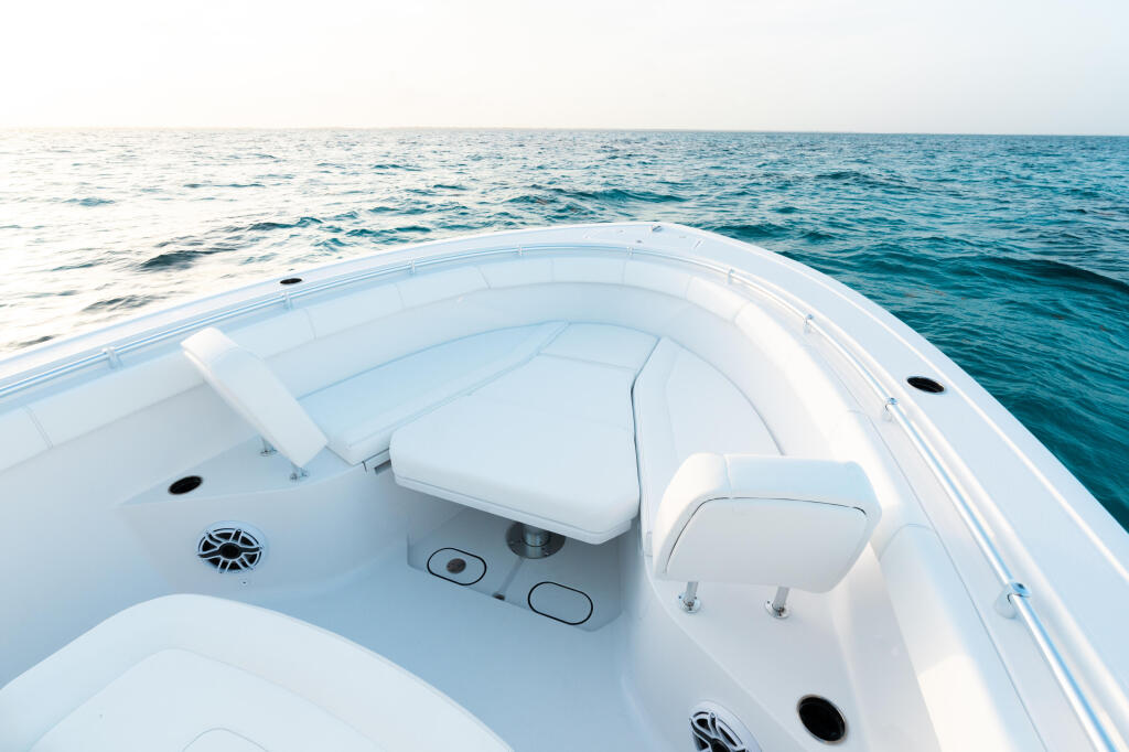 Detail image of Actuated Bow Sun Deck / Table