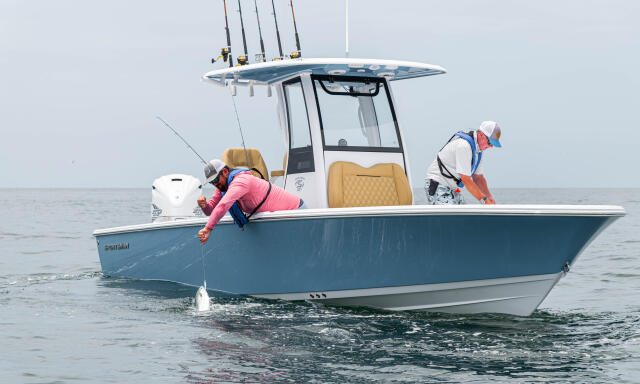 Detail image of the Masters 267 Bay Boat