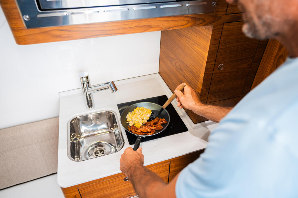 Detail image of Full Galley w/ Microwave, Cooktop & Refrigerator