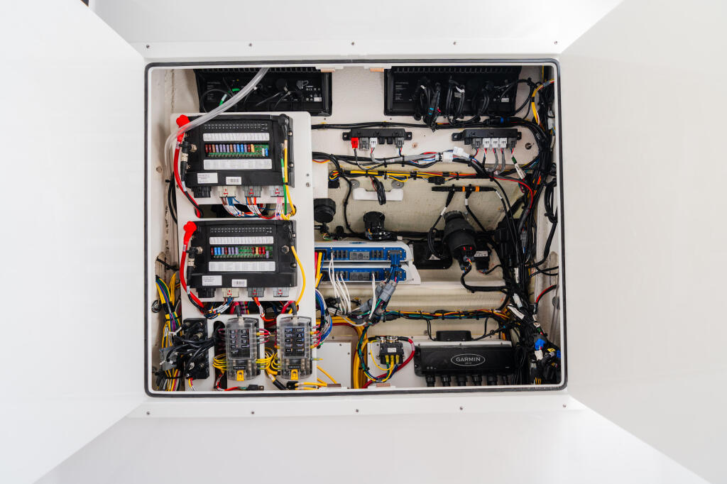 Detail image of Large Access for Electronics
