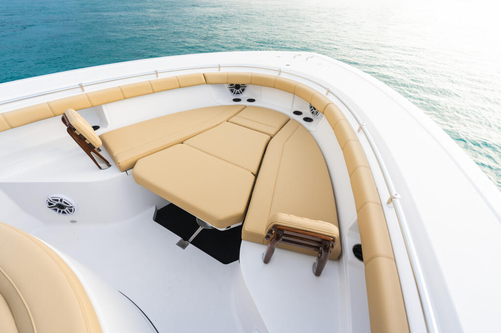 Detail image of Actuated Bow Sun Deck / Table