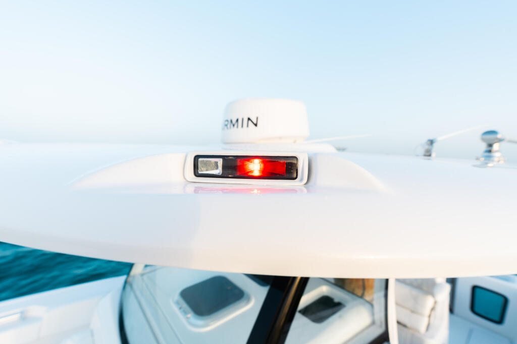 Detail image of Hard-Top Molded-In Navigation Lights