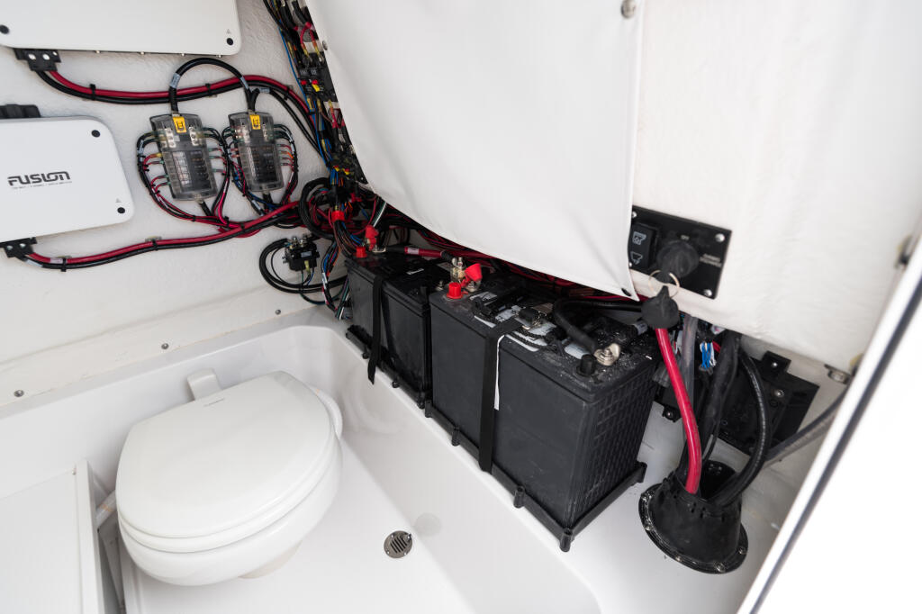 Cabin electrical system with dual batteries, Fusion amplifier, and marine wiring installation