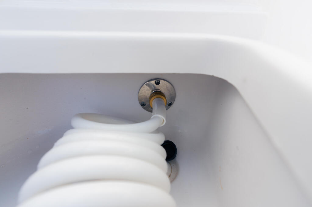 Detail image of Freshwater Washdown w/ Tank