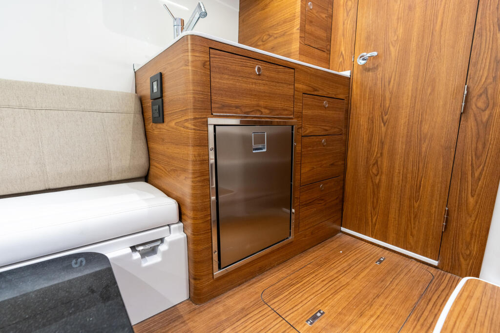 Detail image of Full Galley w/ Microwave, Cooktop & Refrigerator