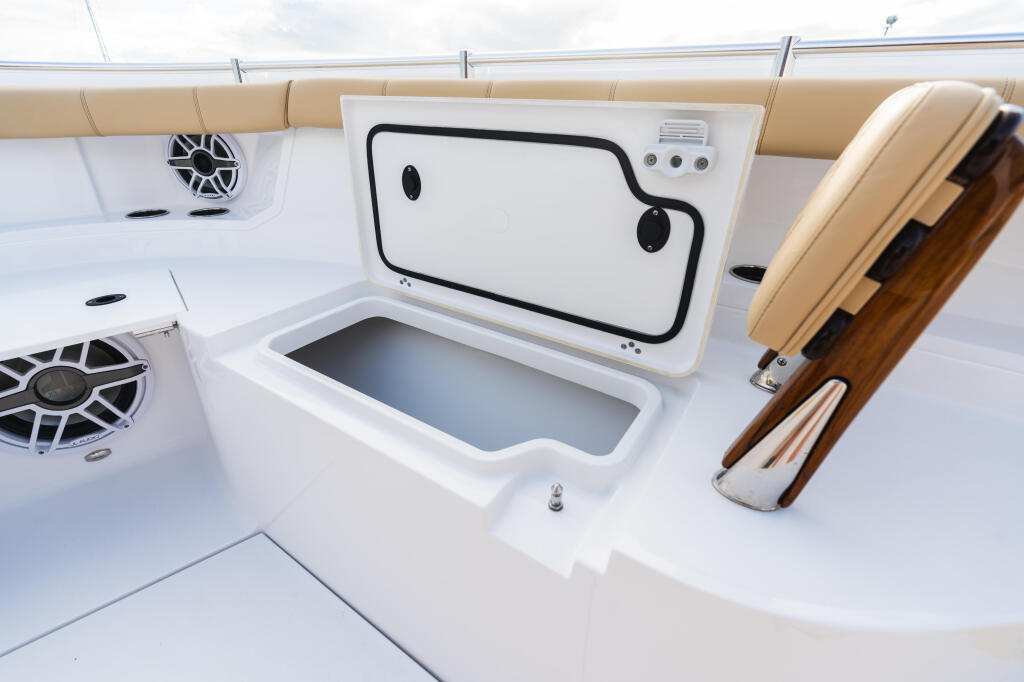 Detail image of Bow Storage