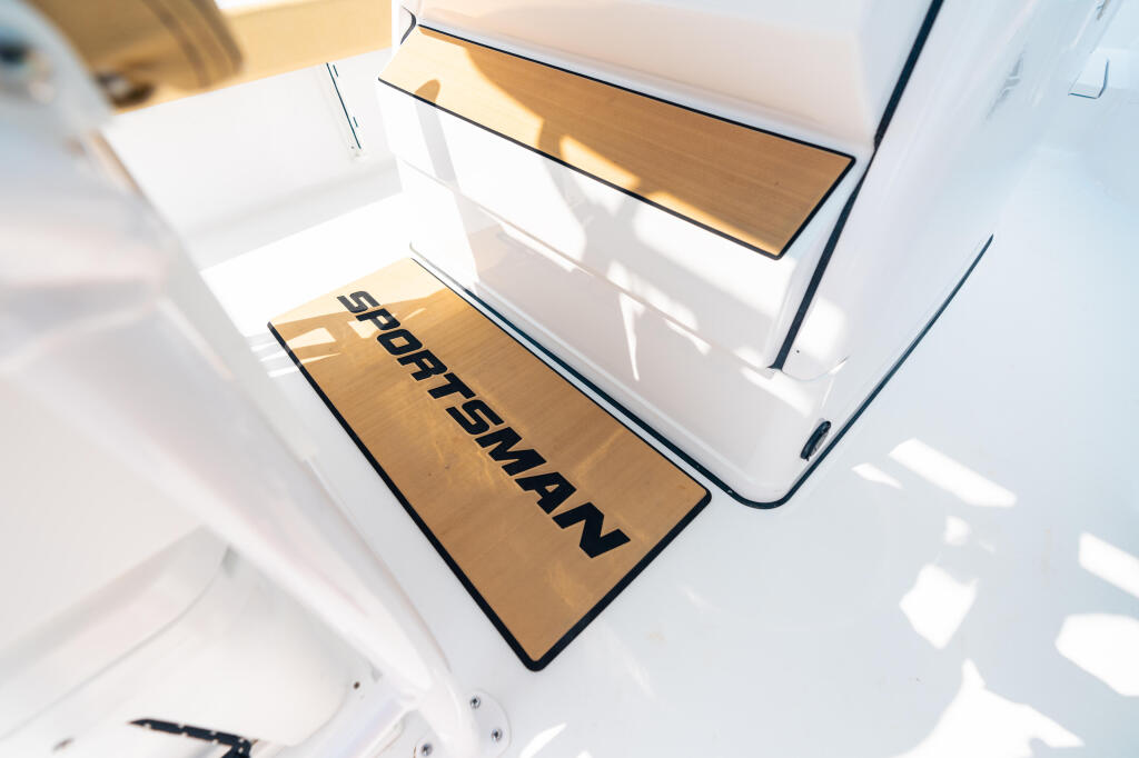 Detail image of Anti-Fatigue Helm Pad