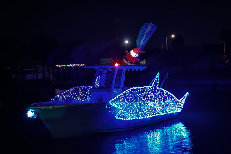 Deck The Hull - The Proper Way To Light Up Your Boat For A Christmas Boat Parade