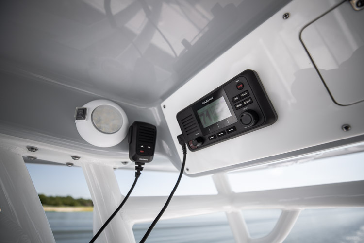 Open 242 Center Console · Features | Sportsman Boats