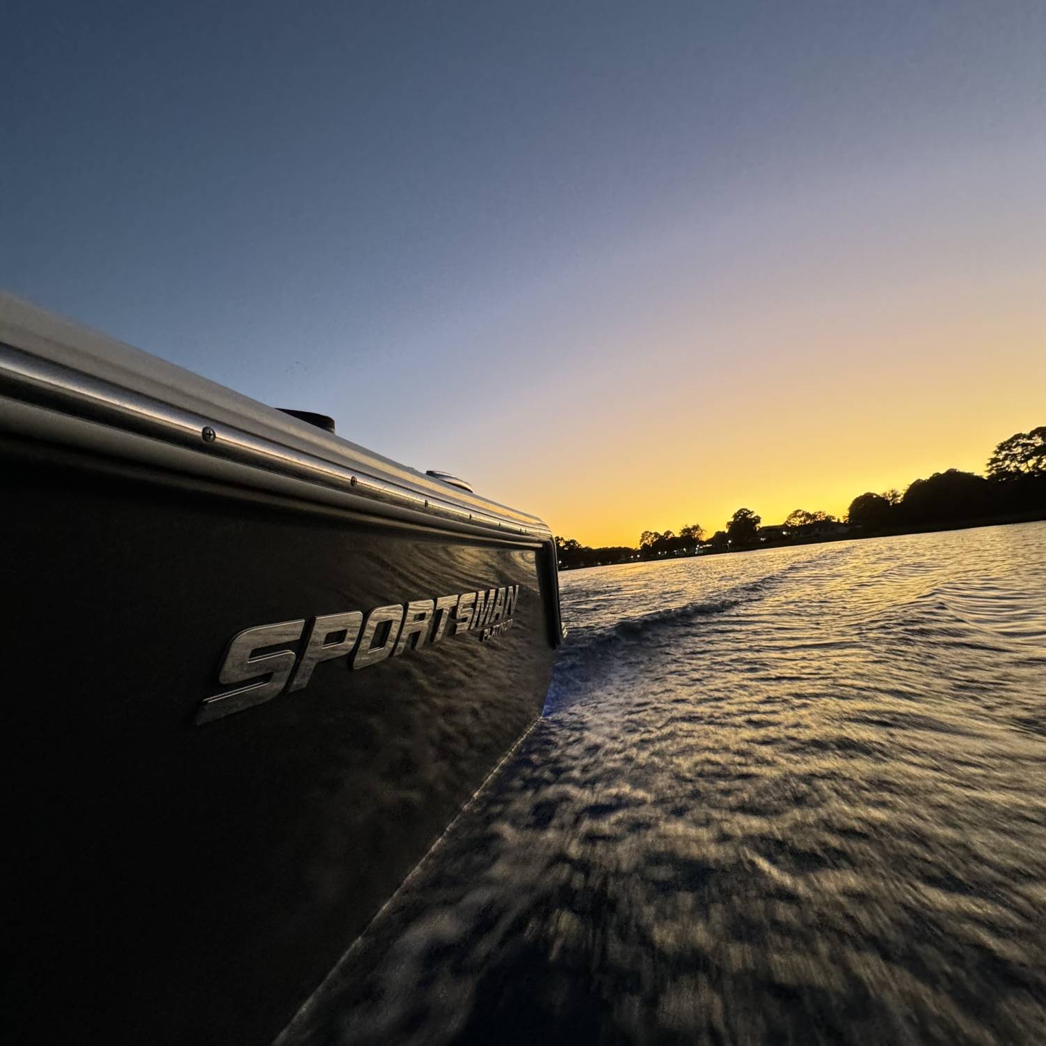 A fall Friday night cruising the Lynnhaven Inlet with wine and good times!