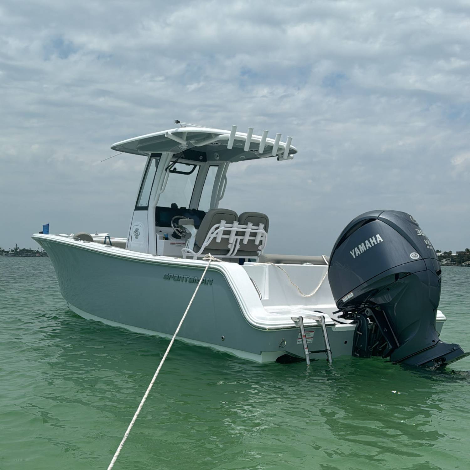 Title: Sunday funday - On board their Sportsman Open 232 Center Console - Location: St Petersburg, FL (shell key). Participating in the Photo Contest #SportsmanMay2024